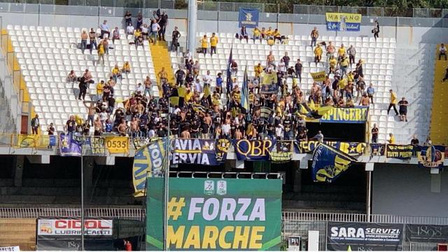 Modena, dato parziale dei tifosi gialloblù nel Settore Ospiti dello stadio “Del Duca” di Ascoli