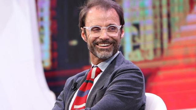 San Benedetto, Francesco Specchia racconta la tv italiana tra ironia e denuncia in un libro acuto e pungente