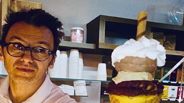 Ascoli Piceno, la storica gelateria Yoghi di Piazza Arringo premiata da Gambero Rosso