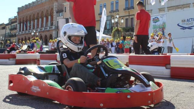 Automobile Club Ascoli-Fermo, il capoluogo piceno ospita una tappa del tour ''Karting in Piazza''