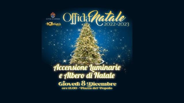 Offida, accensione dell’albero di Natale in Piazza del Popolo