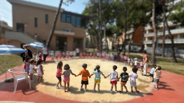 Grottammare, scuola d’ Infanzia Battisti ospite del Centro Sociale ''Sisto V'' per il progetto ''La città che vorrei''