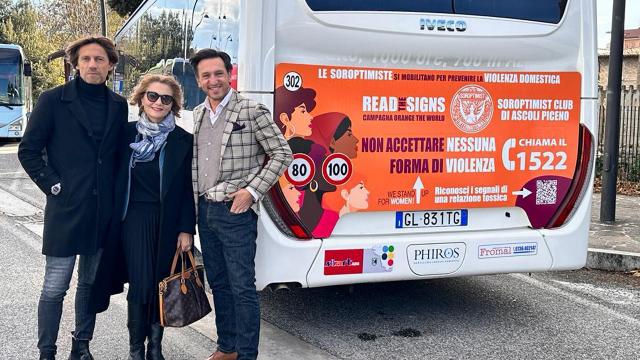 Soroptimist Ascoli Piceno, campagna 'Orange the World': terza azione divulgazione con messaggio antiviolenza su autobus