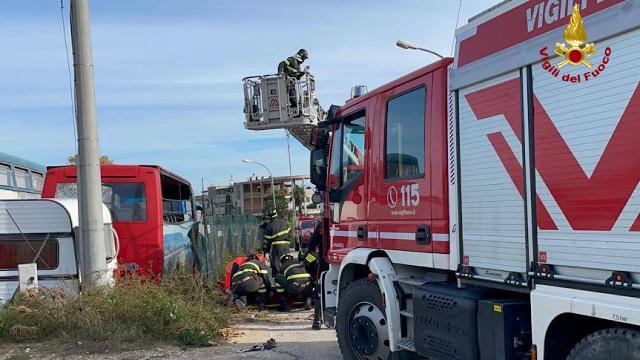 San Benedetto del Tronto, uomo cade in pozzo profondo sette metri. Recuperato dai Vigili del Fuoco