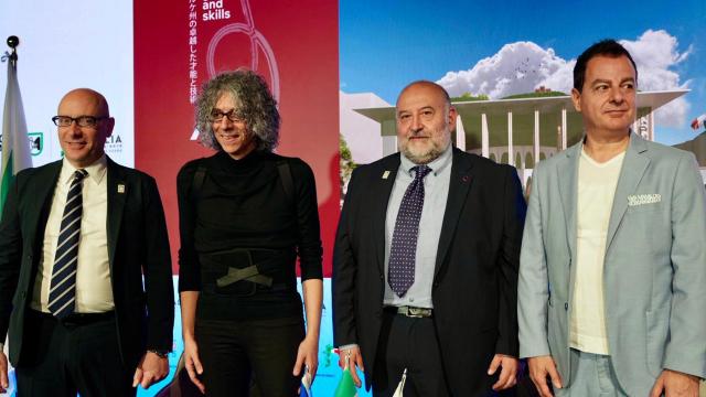 Le Marche protagoniste a Osaka: inaugurata Settimana della Regione al Padiglione Italia con sbandieratori e Allevi