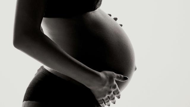 Festa della mamma, in Italia fecondità ai minimi storici. Ginecologo Grassi: “Età gioca un ruolo fondamentale”