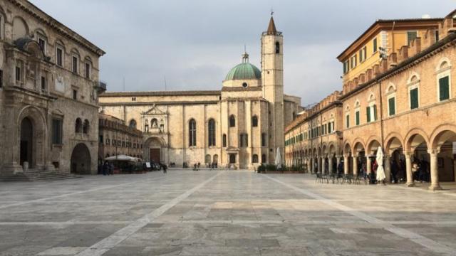 Ascoli Piceno, regolamentazione della circolazione stradale in occasione degli eventi in Piazza del Popolo