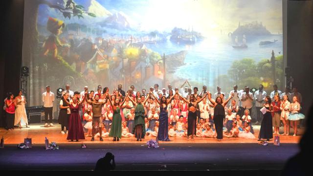 ''Pinocchio'' incanta il Palariviera di San Benedetto: trionfo per la Danzarte Cris Academy