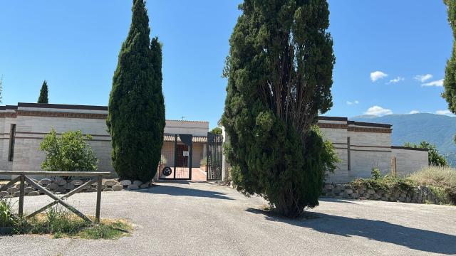 Ascoli Piceno, cimitero di Poggio di Bretta: via libera al progetto di sistemazione del muro di cinta