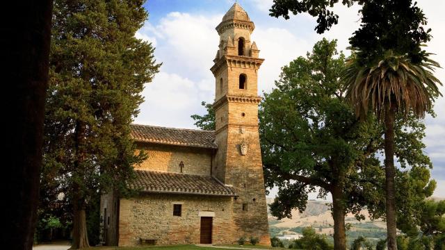 Castel di Lama, iniziativa 'Percorsi di arte e cultura nel Borgo Storico Seghetti Panichi'. Visita guidata al giardino