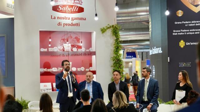 Ascoli Piceno, Sabelli presenta progetto ''Il buono del bianco'' che premia la filiera sostenibile