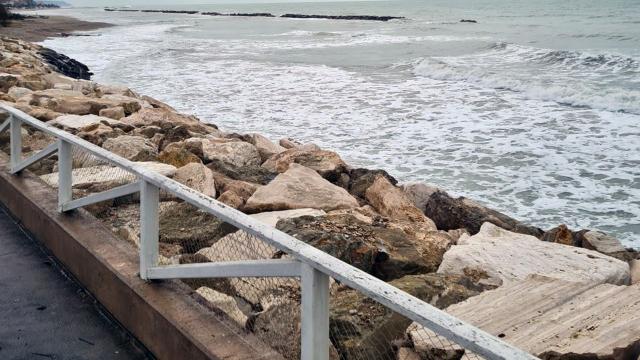 Grottammare, iniziati i lavori per la realizzazione della nuova scogliera Tesino nord