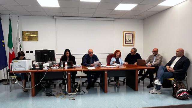 Ast Ascoli, programmazione piano ferie estive 2025. Proroga contratti e nuove assunzioni per garantire offerta sanitaria