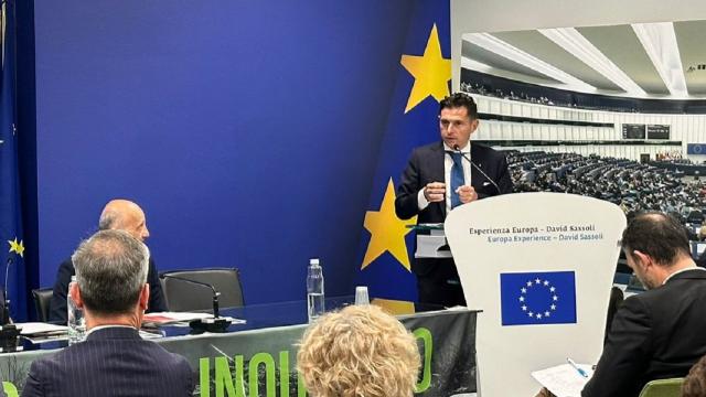Ascoli, Fioravanti da Roma: ''Bonifica dell'ex Sgl Carbon modello nazionale per la gestione delle aree inquinate''
