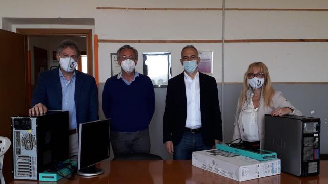 Maltignano, il Rotary club di Ascoli Piceno dona due computer al Comune