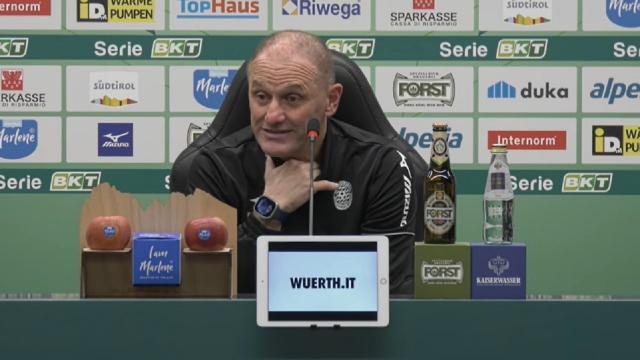 Sudtirol-Como 0-1, voci Bisoli (“Quando ci sono i cambi caliamo, è un problema”) e Poluzzi (“Momento complicato”)