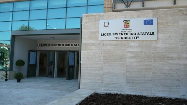 San Benedetto, Fondazione Carisap sostiene il Liceo ''Rosetti'' con progetti innovativi