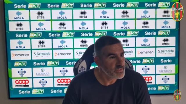 Como-Ternana 2-1, lo sfogo di Lucarelli: “Diserterò l'incontro con gli arbitri, sono tre anni che veniamo perseguitati”