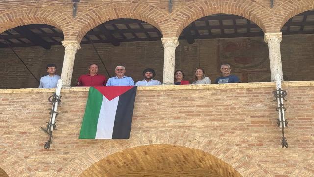 Offida, la bandiera palestinese sul Municipio e l’arrivo di Rula Jebreal