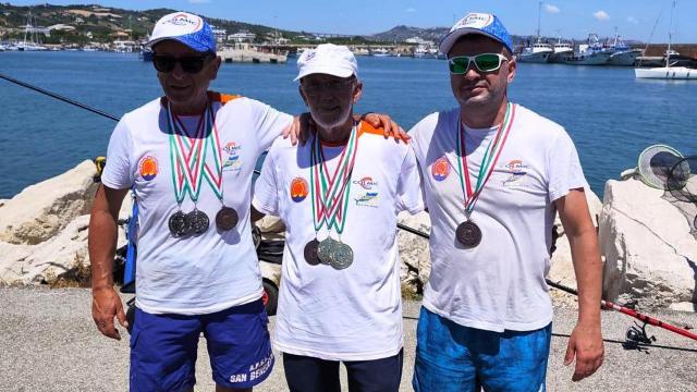 Gara prov.le canna da riva a San Benedetto e Giulianova: vittoria per Luciano Sangiuliano davanti a Mimmo Pascullo