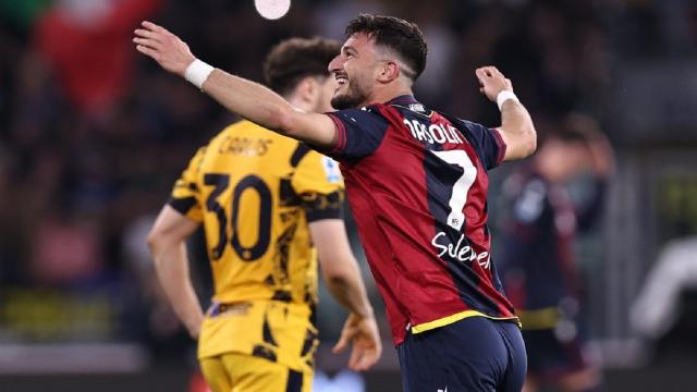 Bologna-Inter 1-0, la decide al 94' l'ascolano Orsolini con una mezza rovesciata: “Ho urlato come un forsennato”