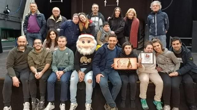 Ascoli Piceno, consegnata la raccolta fondi della “Carica dei Babbi Natale” per il Progetto Me-Te