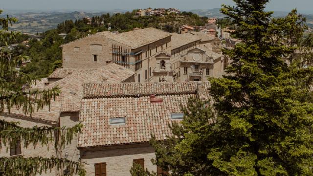 Montalto delle Marche, il paese rinasce grazie alle idee dei giovani: “Sondaggio online per il nuovo spazio ricreativo” 