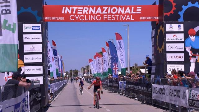 Internazionale Cycling Festival Porto Sant’Elpidio: al pesarese Sgherri la sfida tra gli juniores