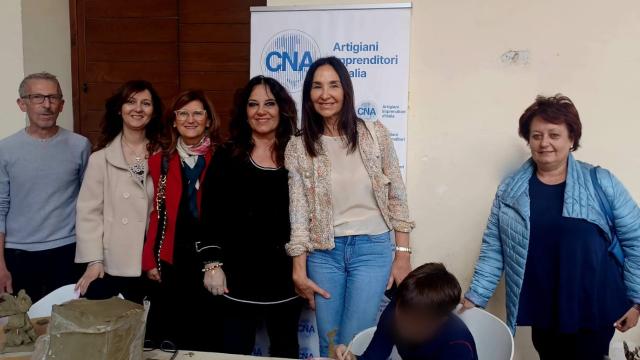 Scuola e artigianato CNA in festa ad Ascoli: successo al chiostro di Sant’Agostino con il progetto ''Il Volo''