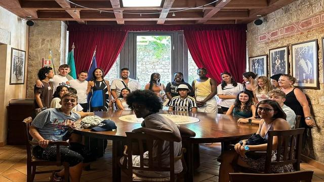 Ascoli: Intercultura, all’I.I.S. Capriotti il programma “Experiment Italia''