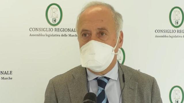 Coronavirus, aumentano posti terapia intensiva nelle Marche. Col contagocce forniture vaccini