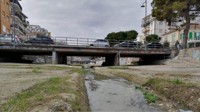 Ponti sull’Albula di San Benedetto del Tronto: il maltempo rallenta i lavori