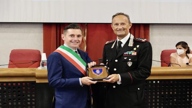 Ascoli Piceno, conferimento cittadinanza onoraria al Generale di Corpo d’Armata Adolfo Fischione