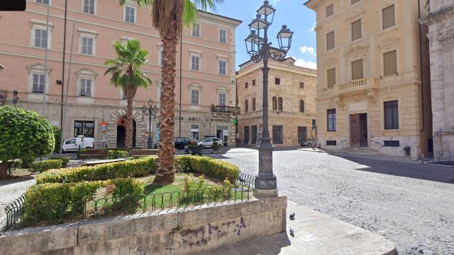 Ascoli Piceno, cambiamenti alla circolazione stradale in Piazza Roma
