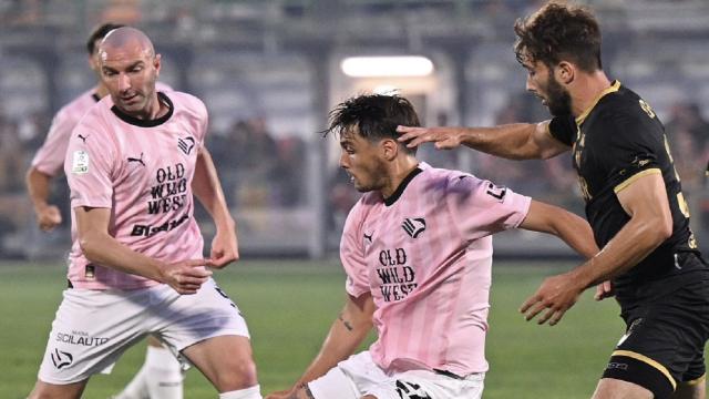 Playoff Serie B: Venezia-Palermo 2-1, Tessmann e Candela mettono il timbro sulla finale. Rosanero mai in gara