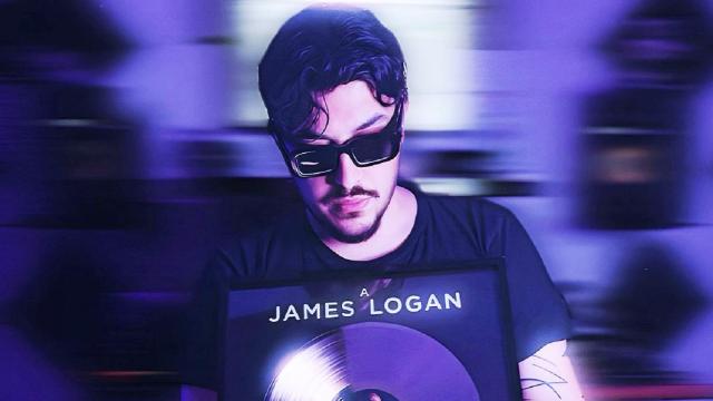 San Benedetto del Tronto, il rapper James Logan firma un contratto di management con Chef P