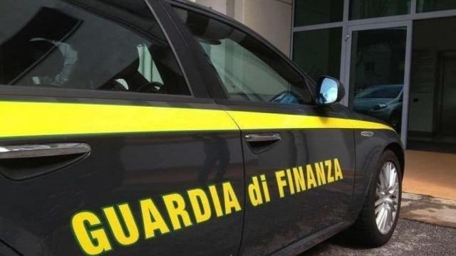 Guardia di Finanza, concorso per il reclutamento di 10 nuovi Tenenti
