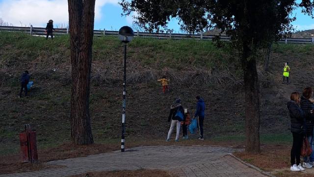 Ascoli Piceno, Porta Solestà e Angeli del Bello insieme per pulire muri e aree verdi del quartiere