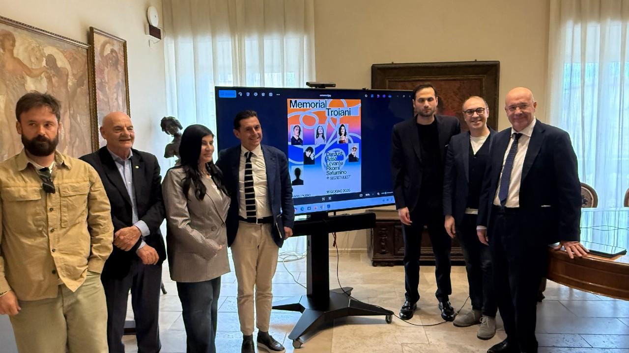 Memorial Alessandro Troiani 2026: torna l'imperdibile appuntamento in Piazza del Popolo. Ascoli si prepara ad una notte di musica, memoria e solidarietà