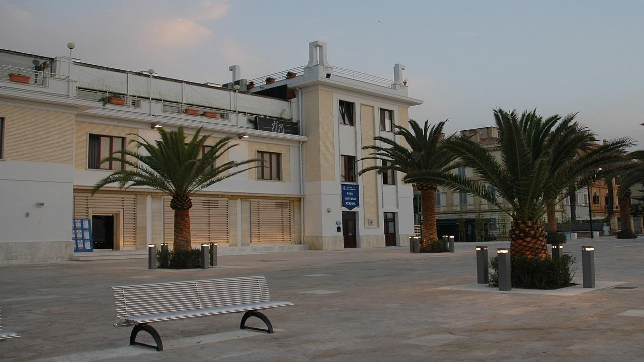 Palazzina Kursaal a Grottammare: sospeso il bando per l’assegnazione dei locali commerciali