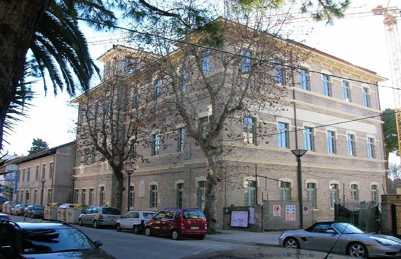 sede della facoltÃ  di economia a San Benedetto