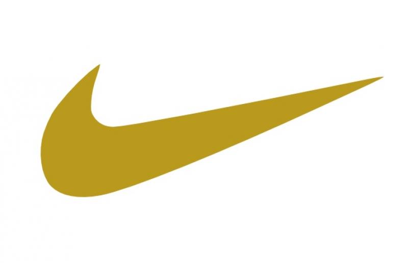 nike baffo oro