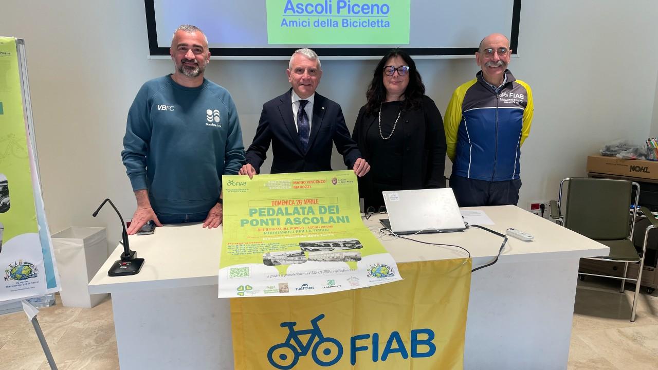 Ascoli Piceno, torna l'imperdibile appuntamento con la Pedalata dei Ponti e la Giornata della Terra. Lattanzi: ''Favorire il benessere e la qualità della vita''