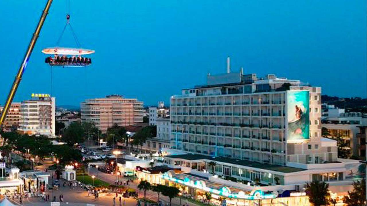 Dinner in the Sky torna a San Benedetto del Tronto. Quattro giorni di emozioni con il ristorante sospeso a 50 metri d’altezza