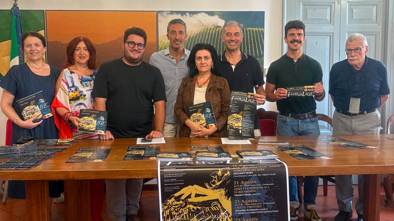 Grottammare, presentato il 24° FestivaLiszt. Anteprima con gli spettacolari Corni delle Dolomiti