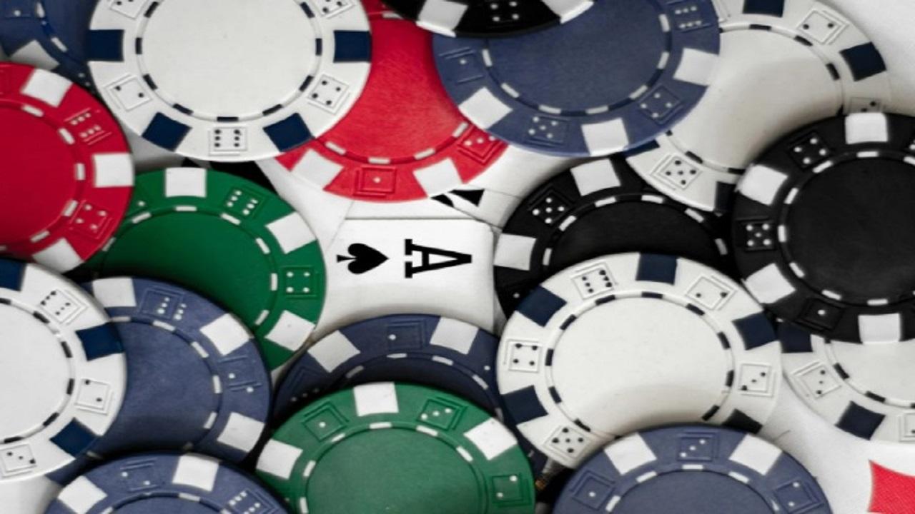 Le qualità essenziali per massimizzare le vincite nei casinò online