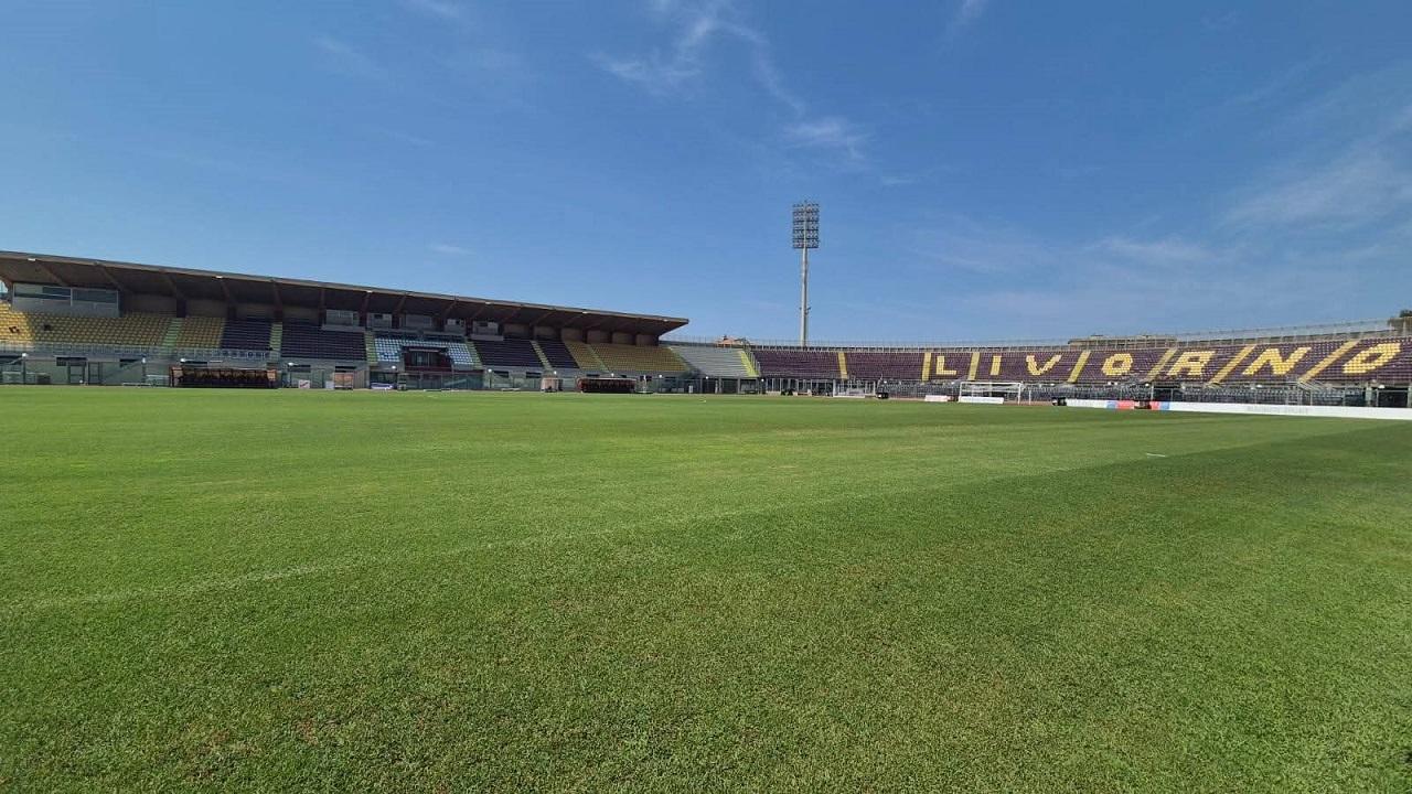 Livorno-Ascoli, vietata la vendita in tutti i settori ai residenti nella provincia di Ascoli Piceno