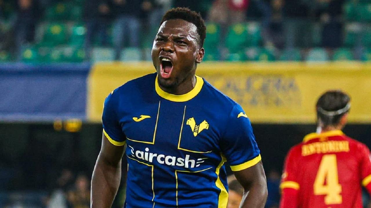 Serie B 7° turno: Verona-Catanzaro 2-2, ai gialloblù non basta il solito Mosquera. I calabresi strappano un punto prezioso