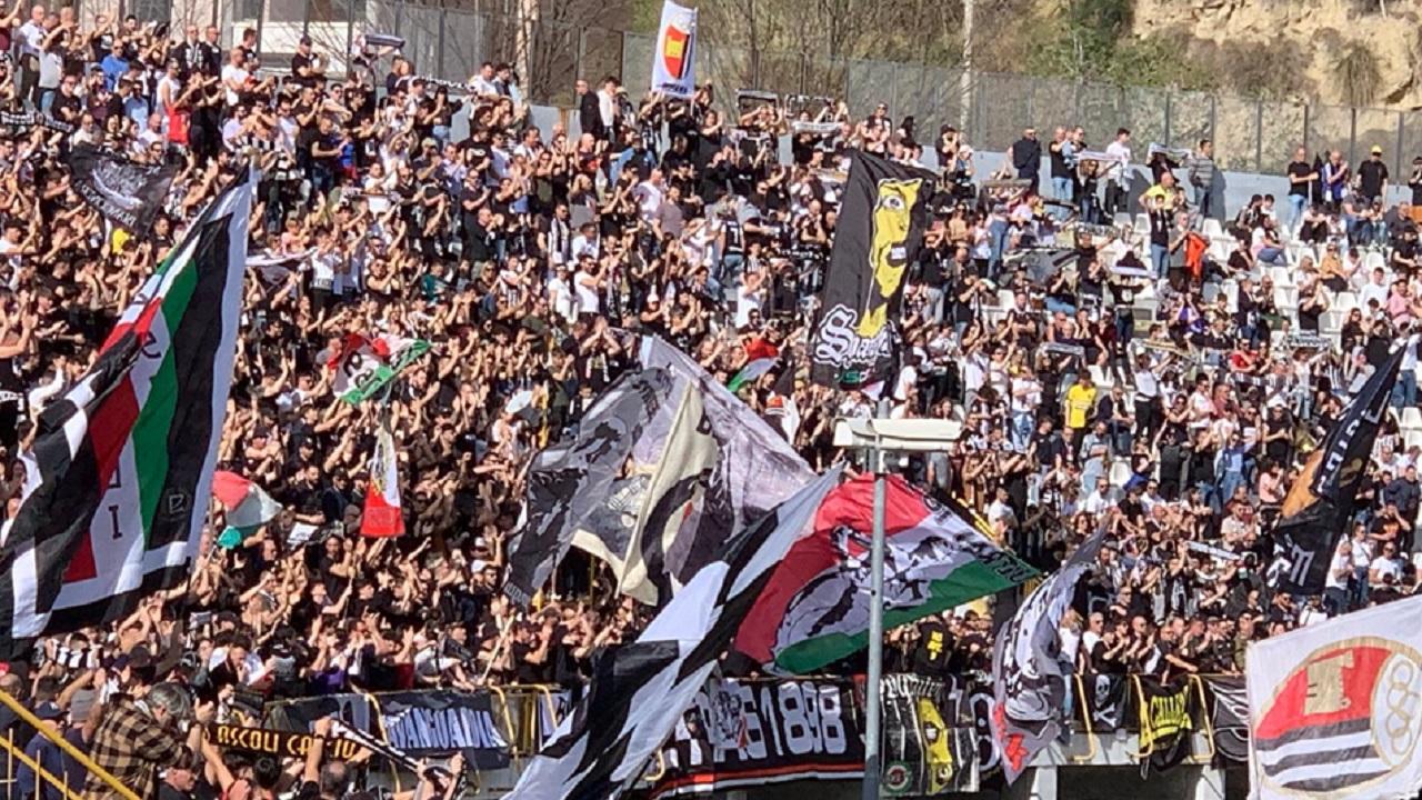 Ascoli Calcio, è partita bene la seconda fase della campagna abbonamenti ''Lunga vita alla Regina!''