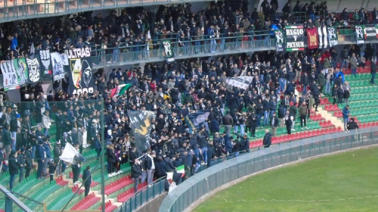 Tifosi Ascoli a Terni (15/01/2023)